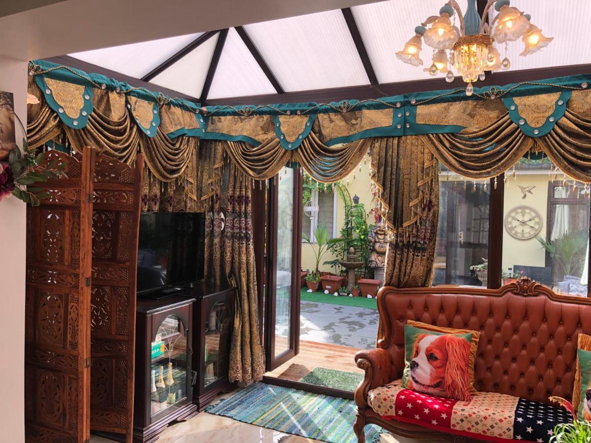 לונדון Cheerful 4 Bedroom House With Garden Free Parking מראה חיצוני תמונה