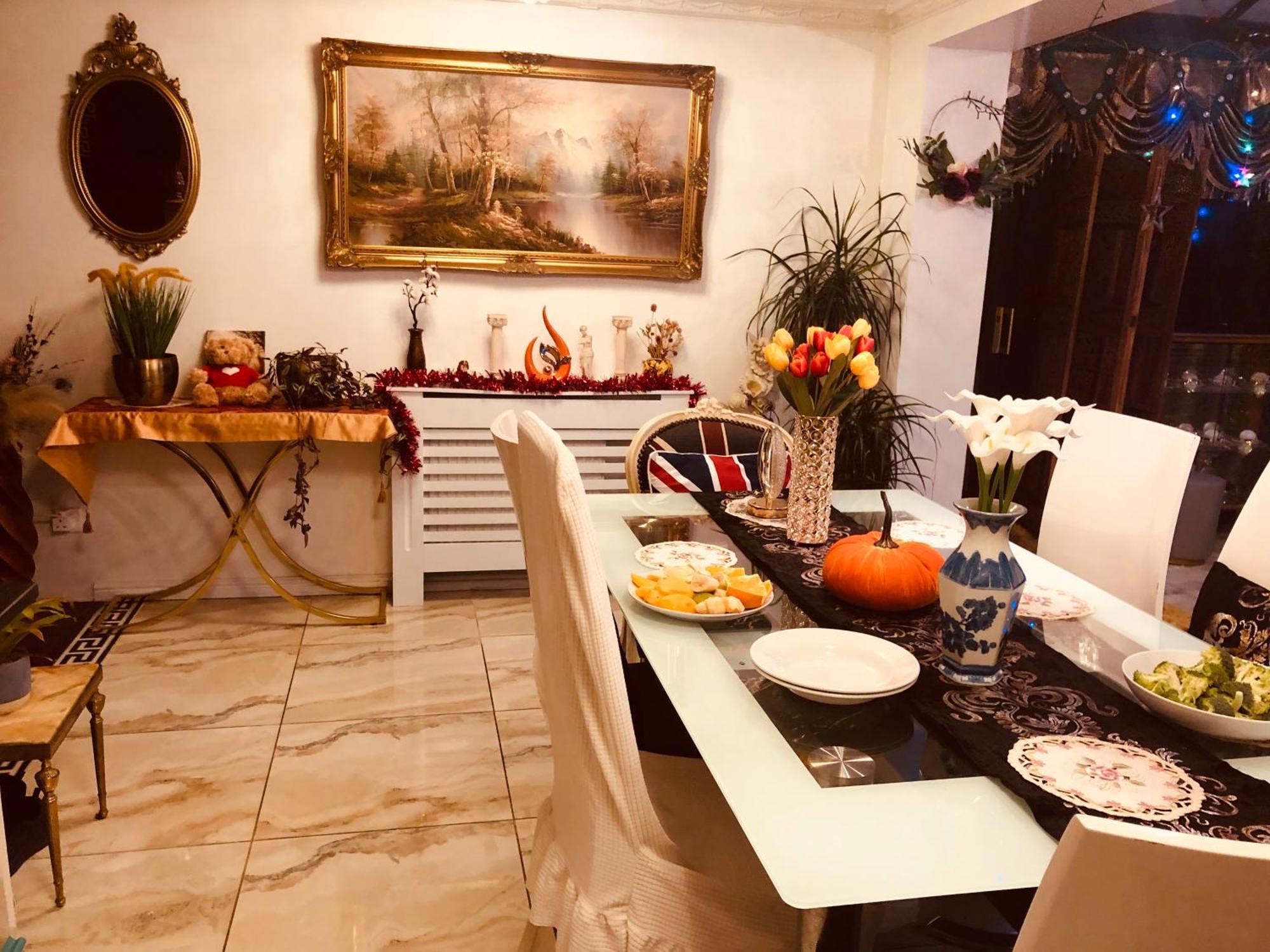 לונדון Cheerful 4 Bedroom House With Garden Free Parking מראה חיצוני תמונה